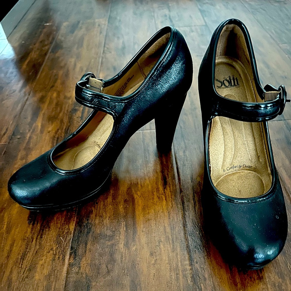 Mary Jane sofft shoes